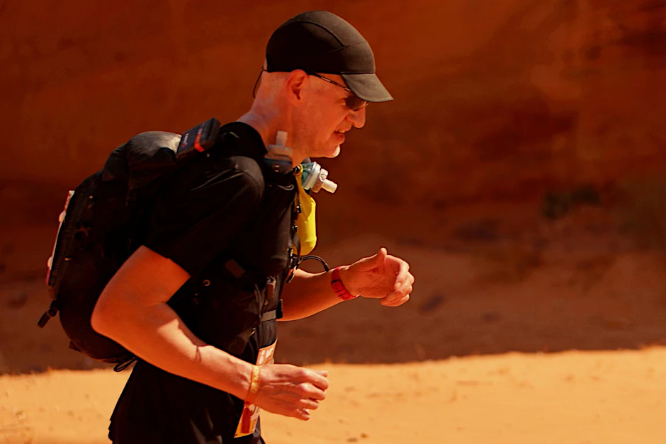 Olaf Bornack beim Marathon des Sables in Jordanien. Als nächstes wird er den Mount Everest herablaufen.