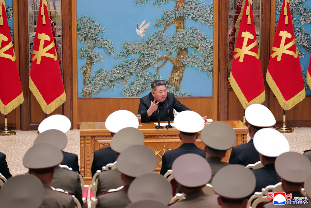 Vor Xi-Besuch: Kim Jong-un kündigt neue Zerstörer-Klasse und Unterwasserwaffen an