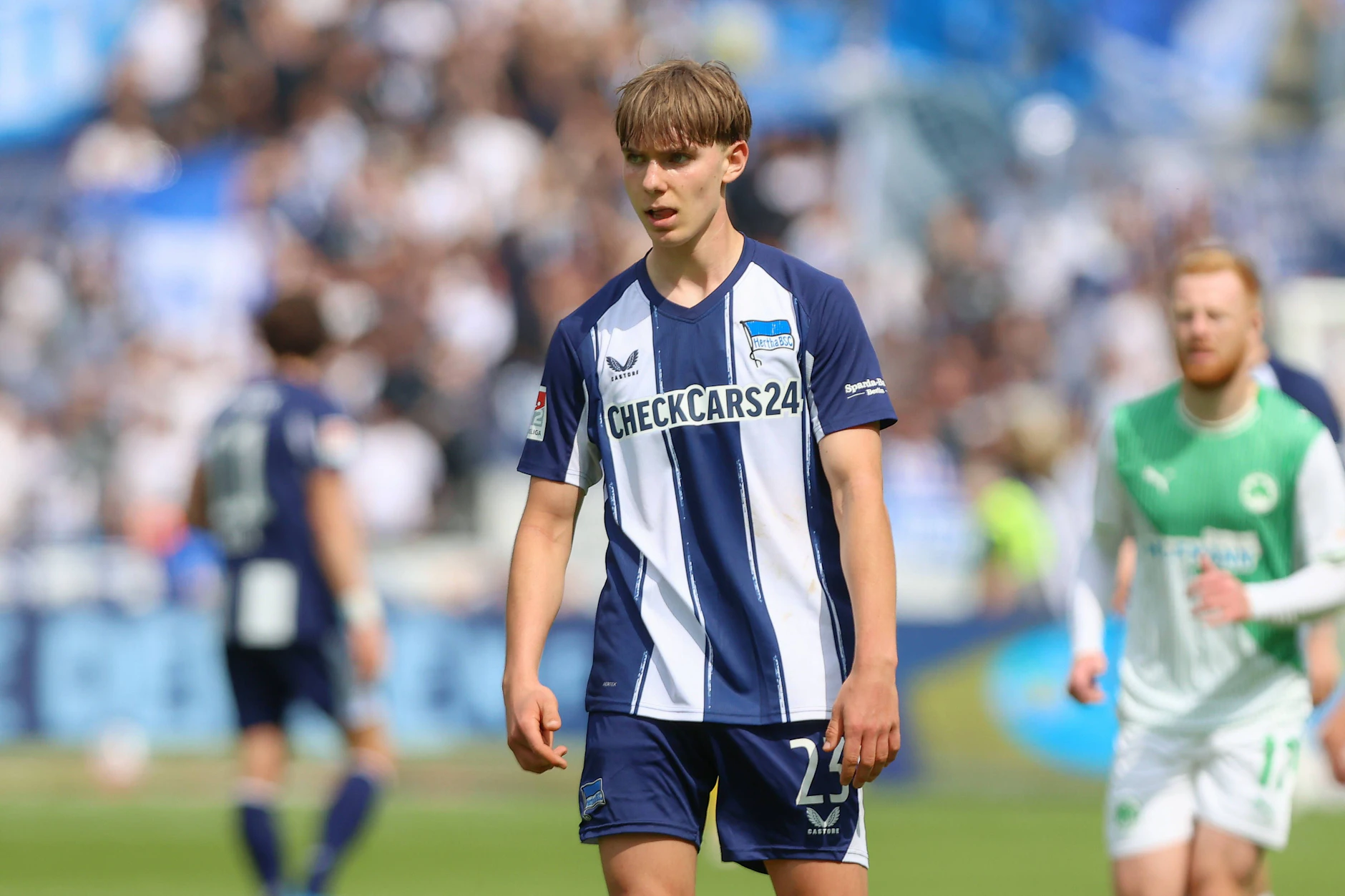 Für Kennet Eichhorn war das 1:6-Debakel in Bielefeld wahrscheinlich das letzte Spiel mit Hertha BSC. So einen Abgang hat der Teenie nicht verdient.