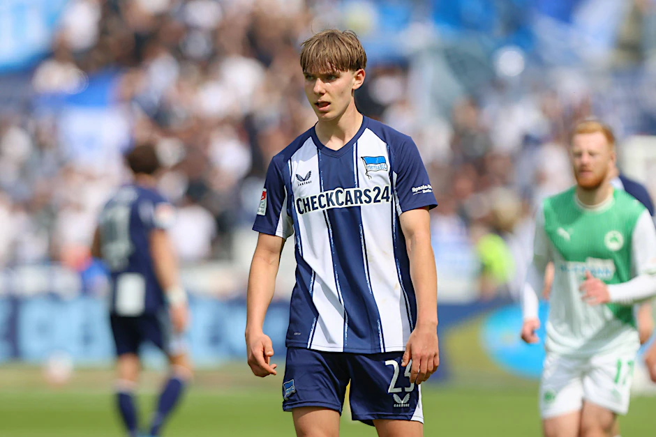 Für Kennet Eichhorn war das 1:6-Debakel in Bielefeld wahrscheinlich das letzte Spiel mit Hertha BSC. So einen Abgang hat der Teenie nicht verdient.
