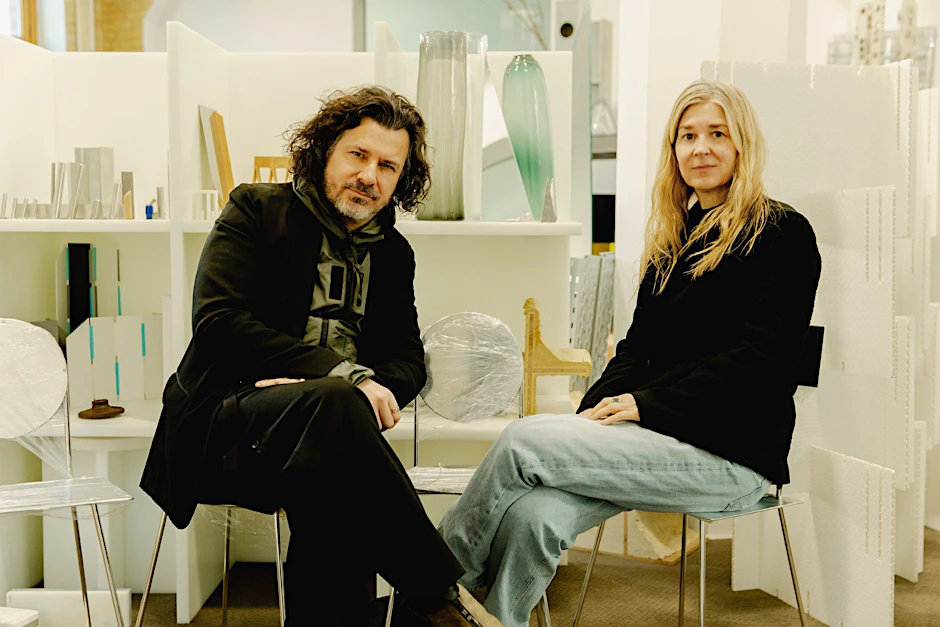 Pierre Jorge Gonzalez und Judith Haase in ihrem Studio in Berlin