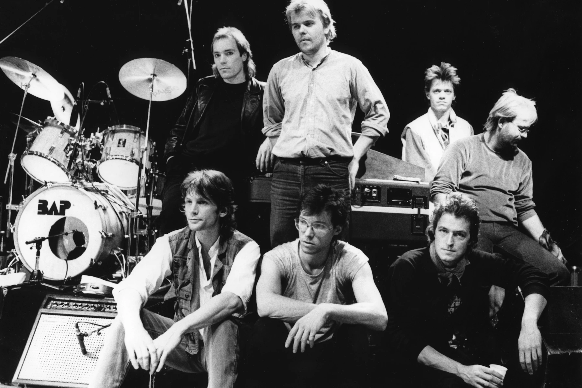 Wolfgang Niedecken (r. unten) und seine Band BAP im Jahr 1984.