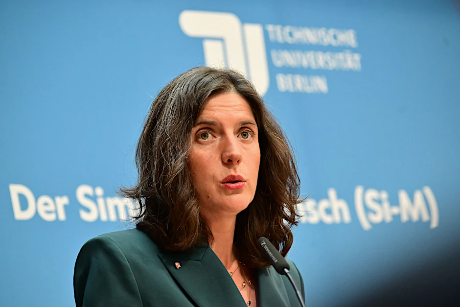 TU-Präsidentin Fatma Deniz glaubt nicht an eine Wiedereröffnung des geschlossenen Hauptgebäudes im laufenden Semester.