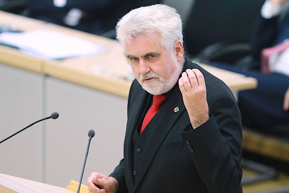 Auch Sachsen-Anhalts Energieminister Armin Willingmann (SPD) geht davon aus, dass sich der Iran-Krieg nicht so schnell enden wird. Eine Entspannung auf den Öl- und Gasmärkten wird es so schnell nicht geben.