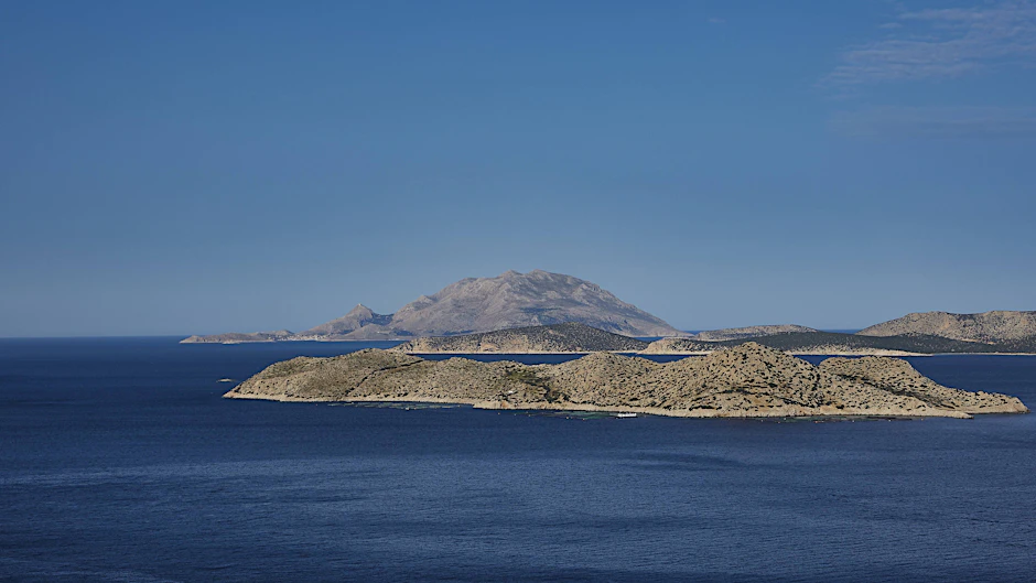 Griechische Inseln im Ionischen Meer – die Insel Makri kommt im November 2026 für 247.000 Euro unter den Hammer.