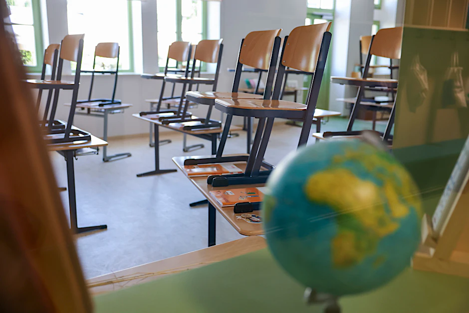Ein Klassenzimmer im sächsischen Ehrenfriedersdorf: Wegen der demographischen Entwicklung plant der Freistaat einen Abbau von Lehrerstellen. 