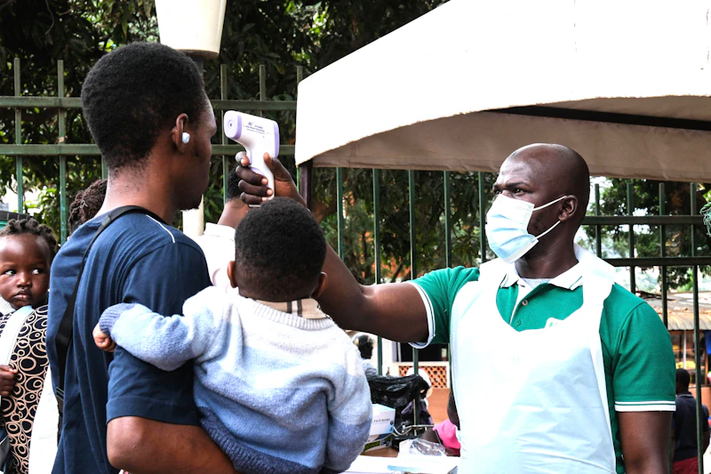 USA warnen vor Reisen und erster Ebola-Patient wird in Berlin behandelt