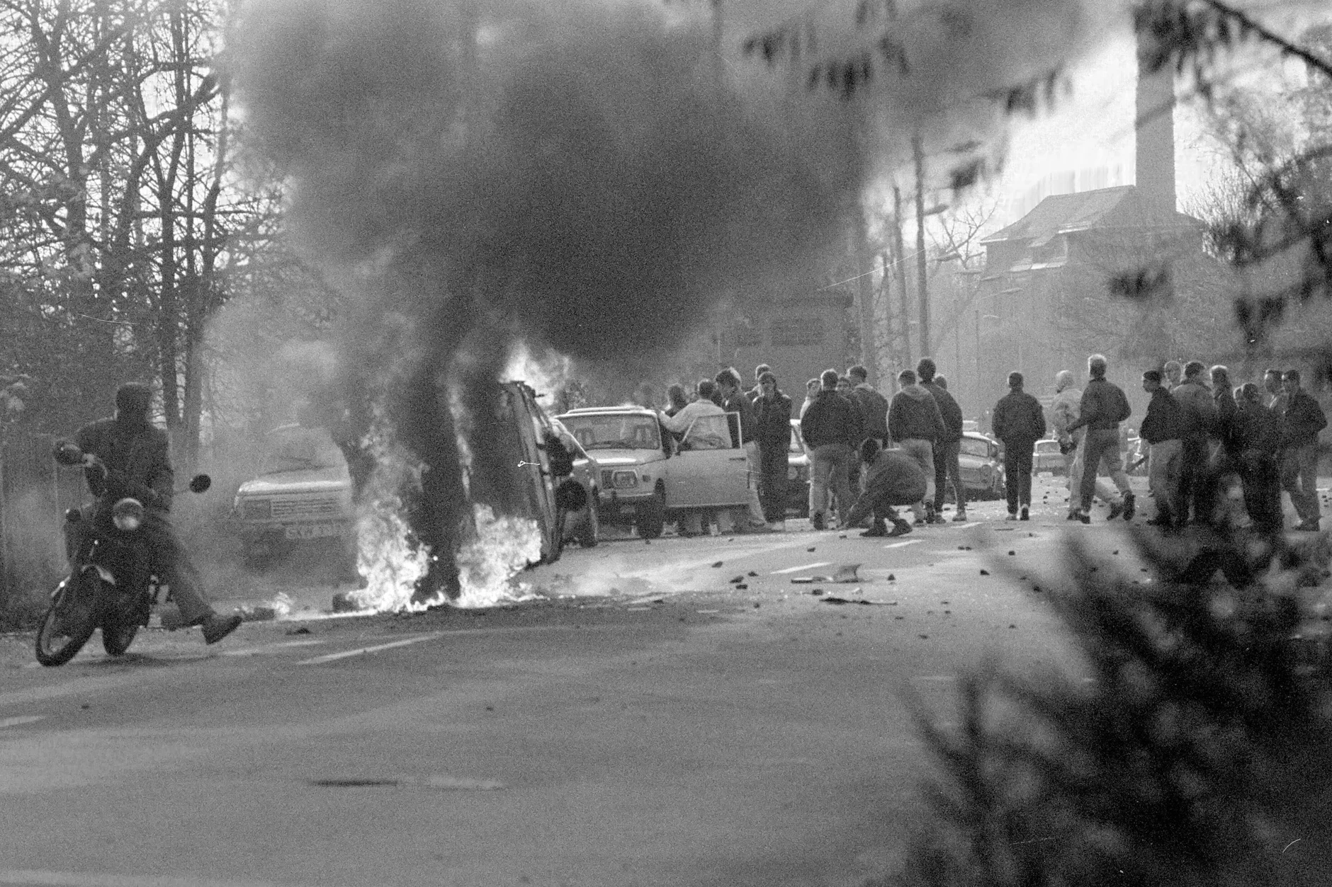Am 3. November 1990 kam es in Leipzig zu Ausschreitungen zwischen Berliner Hooligans und der Polizei, bei der Fan Mike Polley erschossen wurde.