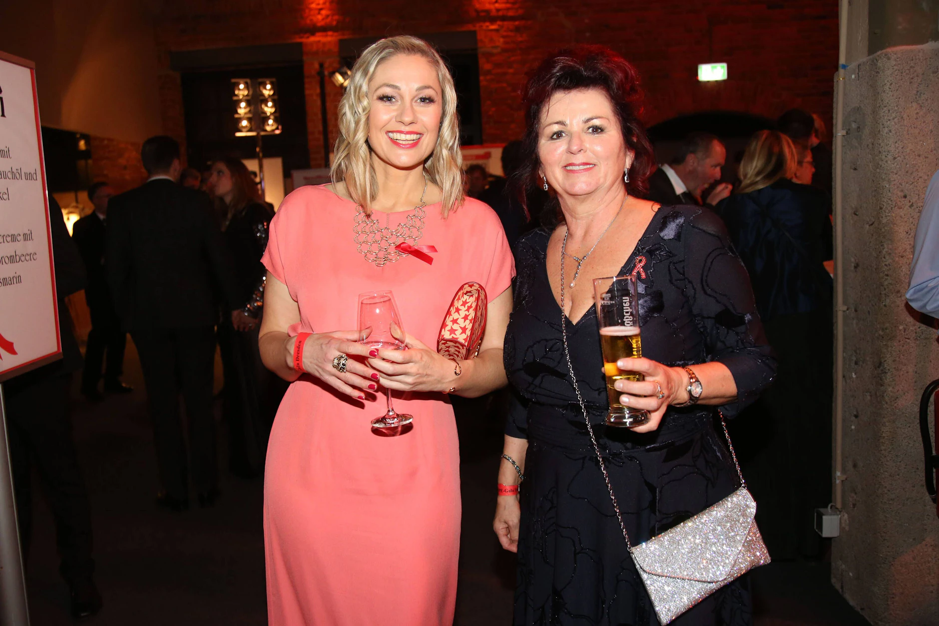 Ruth Moschner (l.) mit ihrer engen Freundin Viola Klein bei einer Veranstaltung.