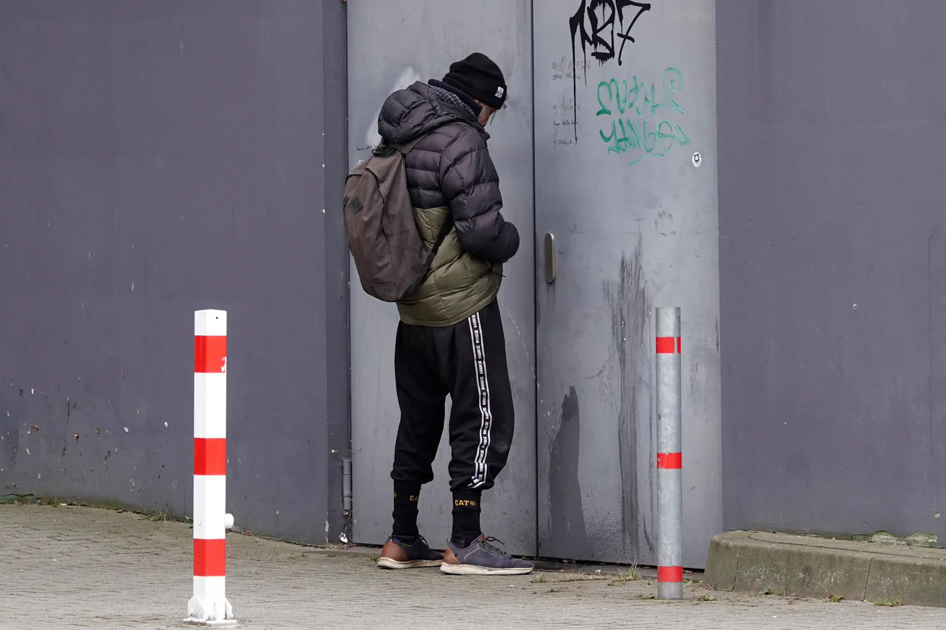 Wildpinkler sind immer ein Problem bei großen Umzügen in Berlin wie dem Karneval der Kulturen oder auch dem CSD. (Symbolbild)