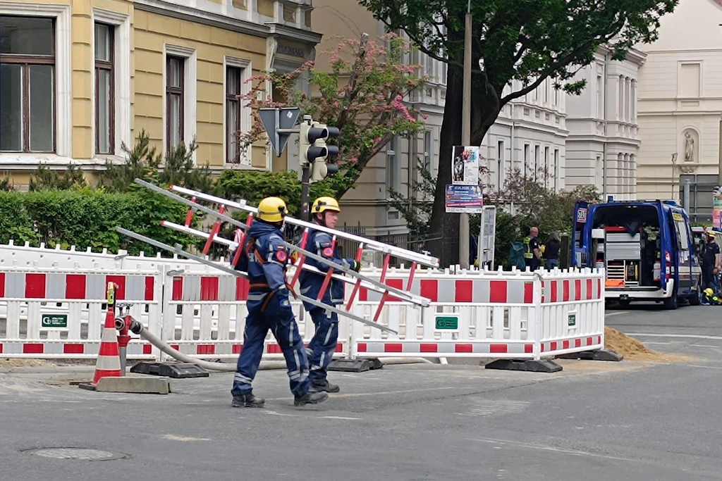Kräfte des THW bei der Arbeit