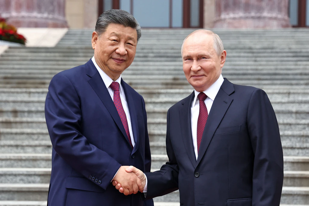 Russland-China-Gipfel: Putin sichert Energielieferungen zu, Xi fordert Waffenruhe im Nahen Osten