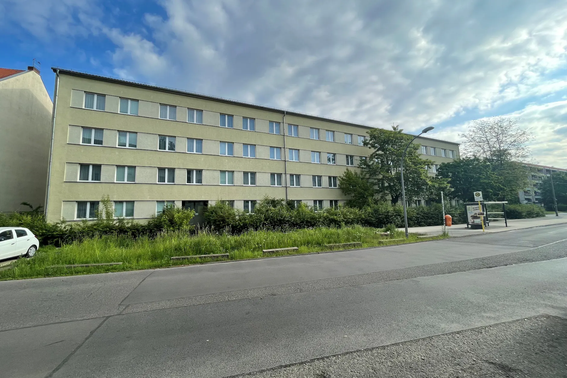 Der leer stehende Plattenbau in Pankow soll Platz für 187 Geflüchtete bieten.