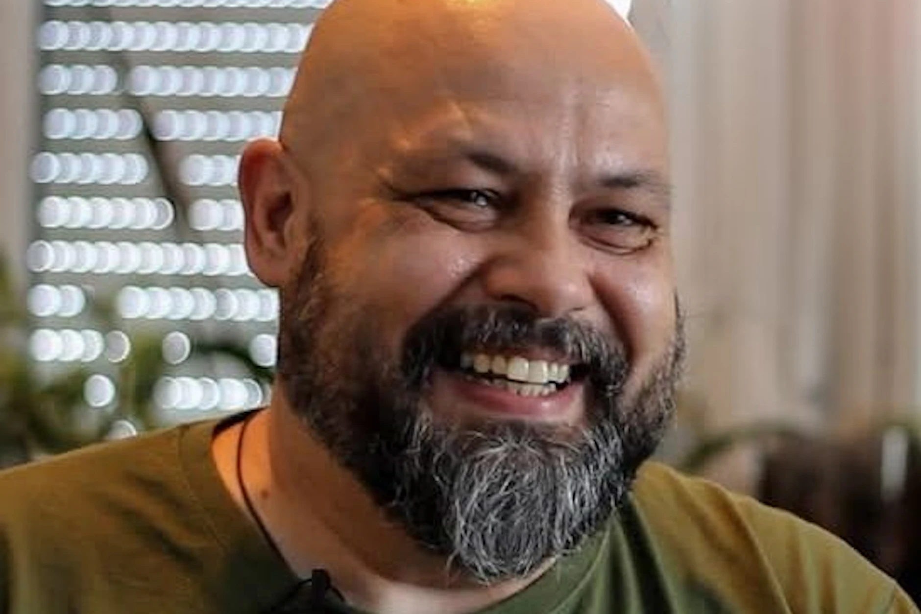 Designer Nagy Perge László hatte mit seinen Plänen das Feuer für den E-Trabi wieder entfacht.