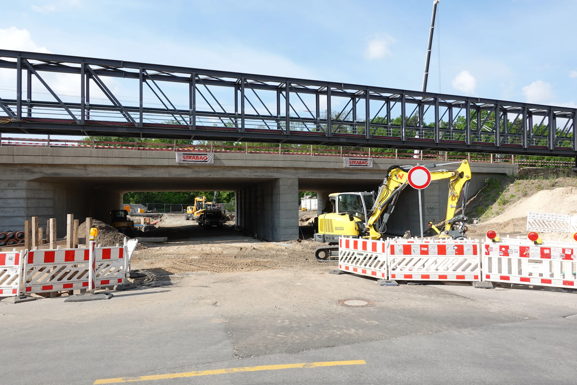 Durch diese beiden Unterführungen führt der Verkehr künftig in Richtung des Union-Geländes.