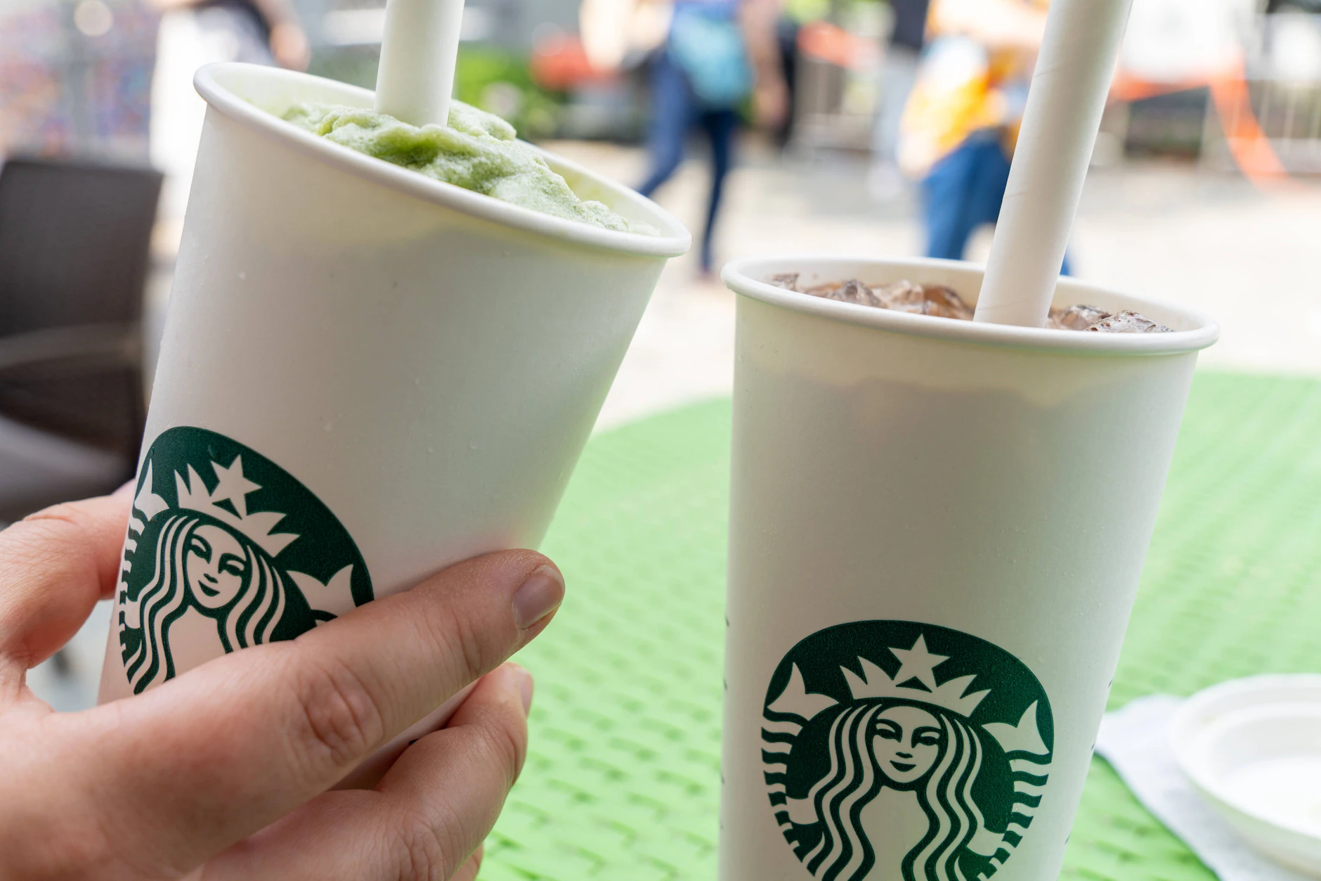 Starbucks hat schon länger die automatische Trinkgeld-Abfrage auf den Kartengeräten.