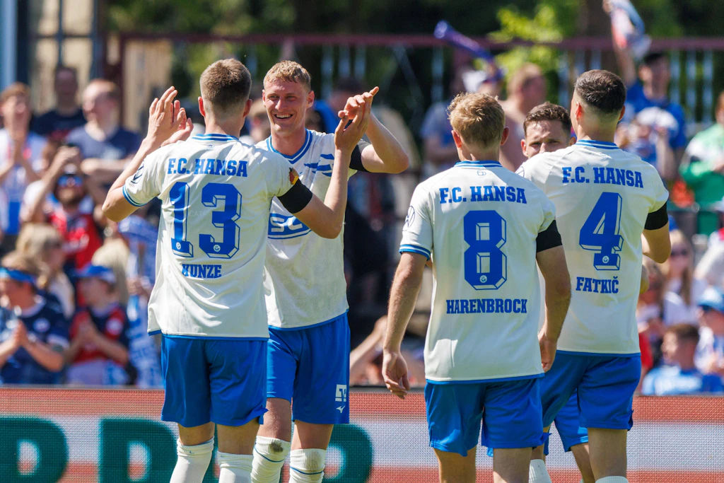 Landespokalfinale: Hansa Rostock und Halle lösen DFB-Pokal-Ticket