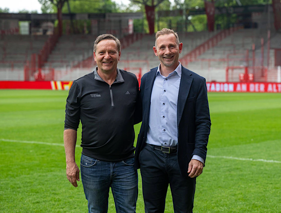 Kann Geschäftsführer Horst Heldt (l.) seinem neuen Trainer Mauro Lustrinelli schon zeitnah neue Spieler für die Union-Abwehr präsentieren?