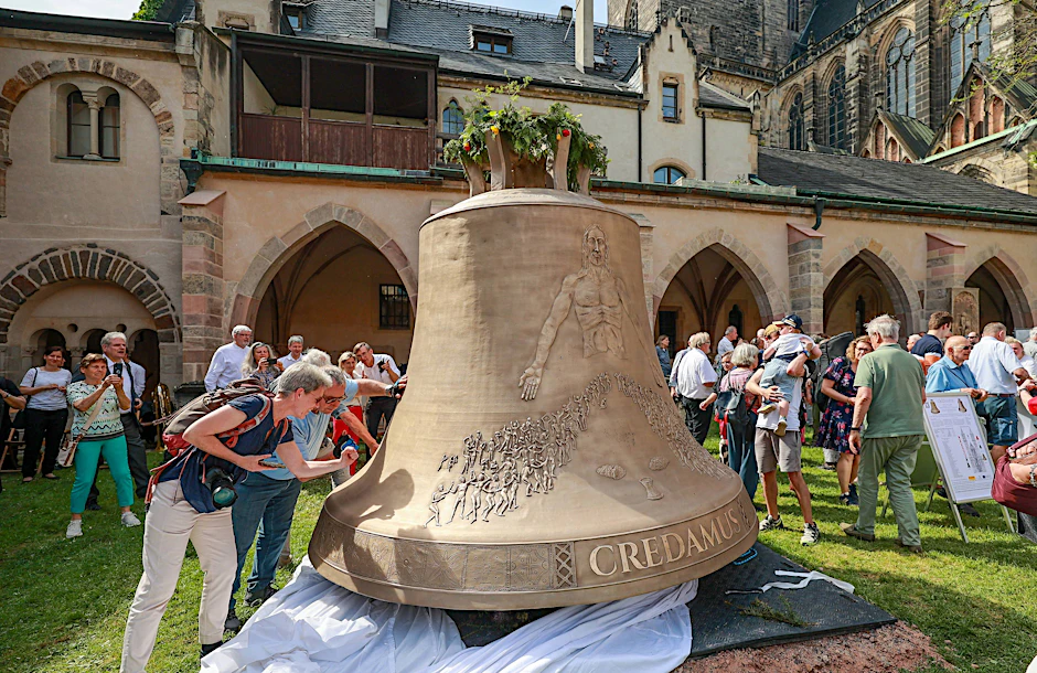 Die Credamus-Glocke wiegt 15 Tonnen.