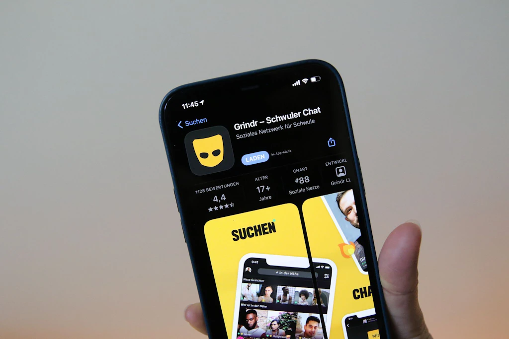 Angriff auf Berliner Musiker bei Grindr-Date: „Hat einfach auf mich eingeschlagen“