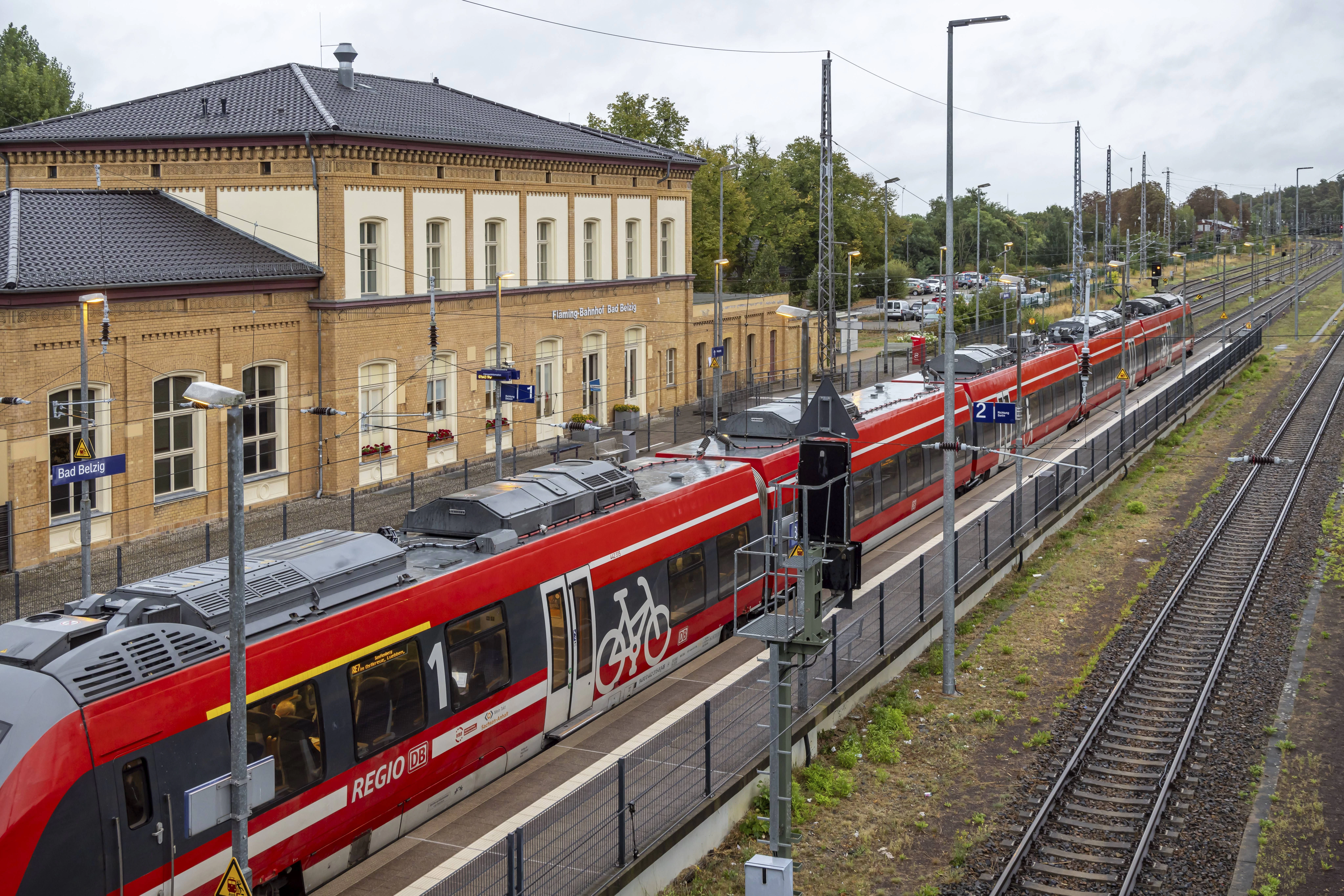 Mitten im Berufsverkehr: Kaputte Weiche stoppt Regionalbahn auf ...
