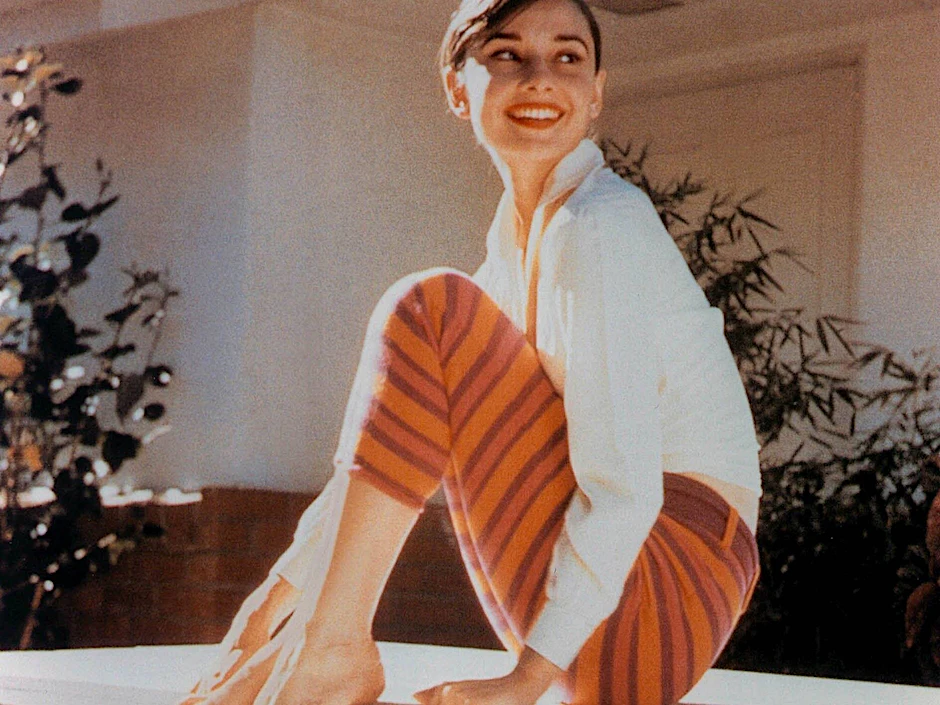 Audrey Hepburn, 1953 in einem Ferienhaus auf Capri, in einer Caprihose.