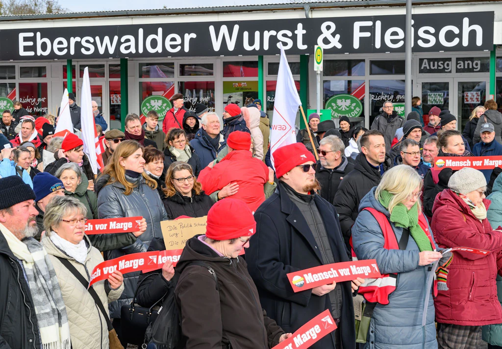 Schließung von Brandenburger Werk: Verbraucherzentrale mahnt „Eberswalder“ Wurst ab