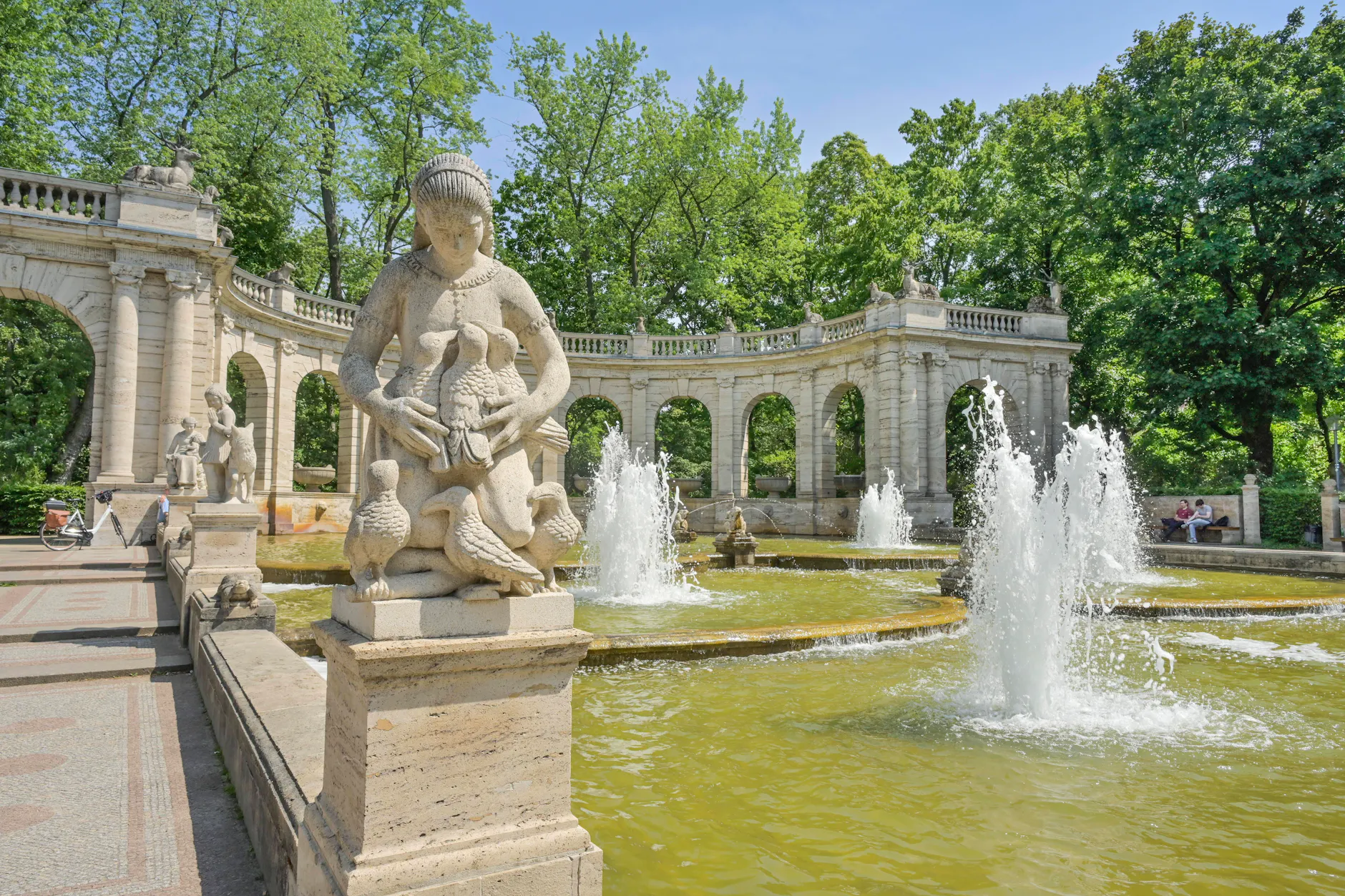 Der Volkspark Friedrichshain hat auch sehr schöne Ecken, wie hier den Märchenbrunnen.