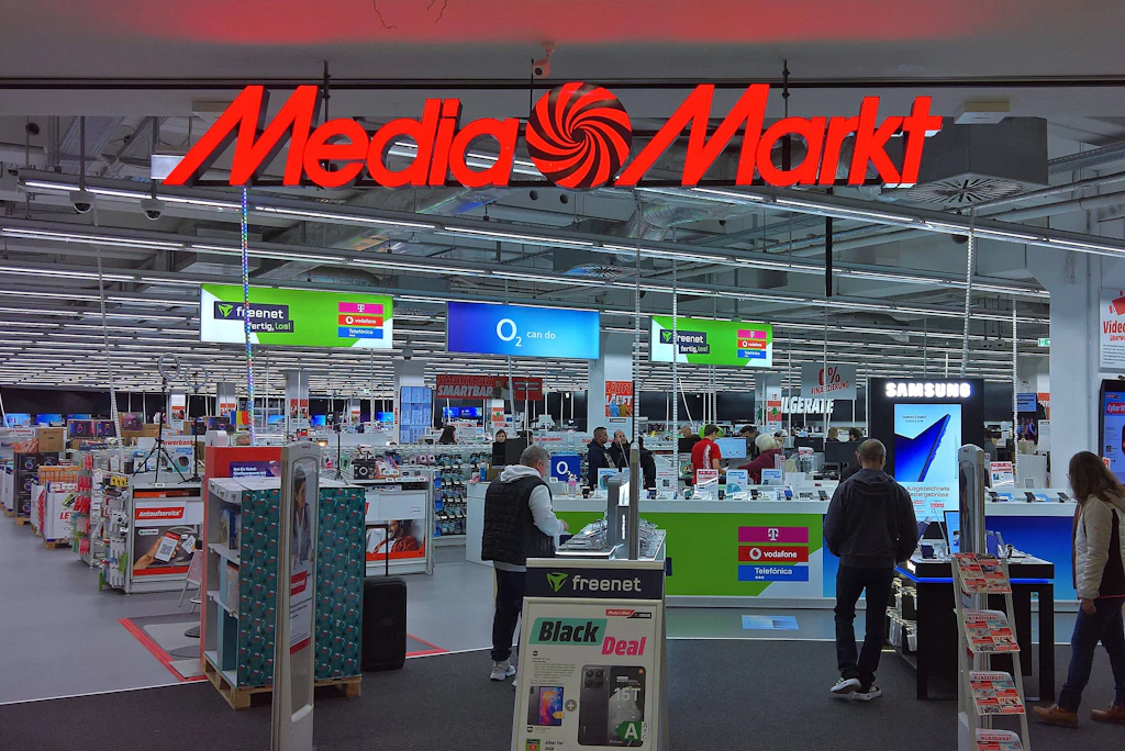 Chinesische Übernahme von Mediamarkt- und Saturn-Mutter geplant: EU leitet Prüfung ein