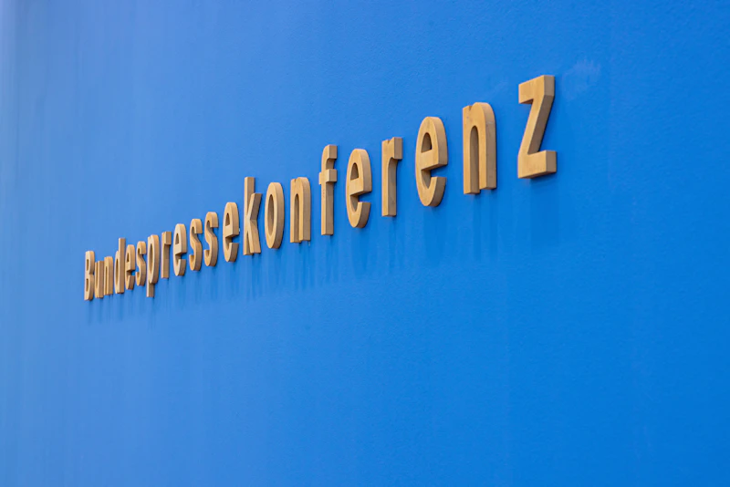 Sippenhaft per Sanktion? Bundesregierung schweigt zu eingefrorenen Konten deutscher Familienangehöriger