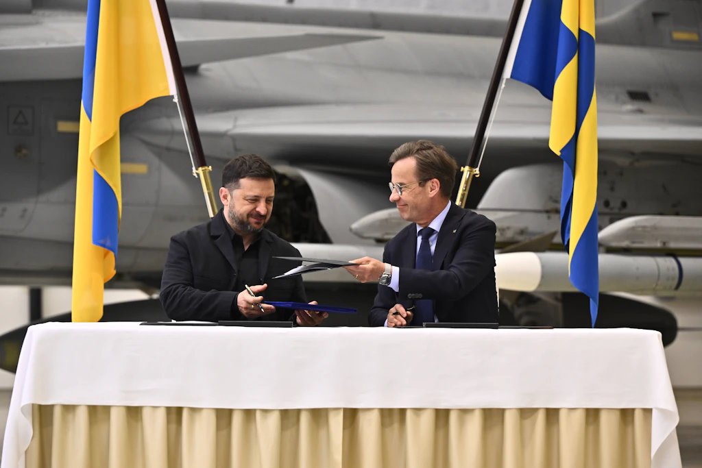 Mit EU-Kredit: Ukraine kauft 20 neue Kampfjets aus Schweden