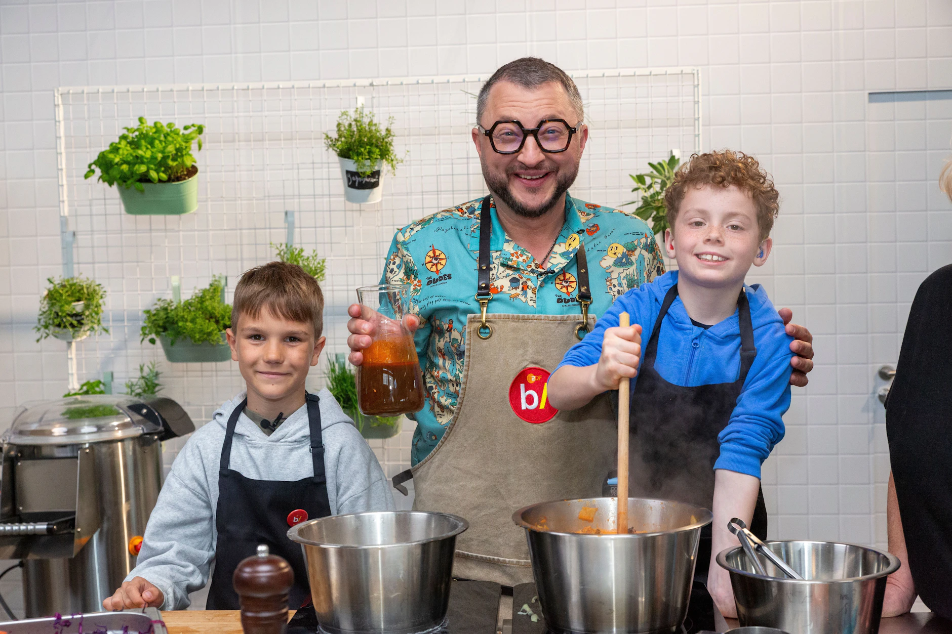 Sebastian Lege zeigt, wie gute Ernährung geht und wie die Lebensmittelindustrie mogelt. Doch für Abnehmpräparate würde der ZDF-Koch keine Werbung machen.