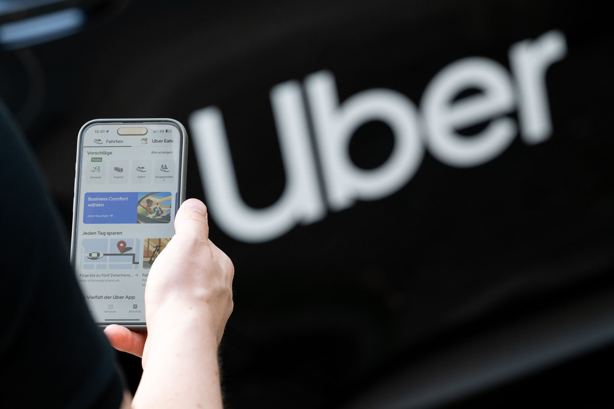 „Der Algorithmus ist der Chef“: Uber-Fahrer klagen gegen KI-Bezahlung