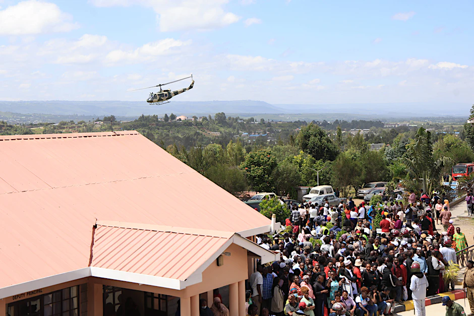 Bei einem Schulbrand in Kenia wurden zahlreiche Personen verletzt, 16 verloren ihr Leben.