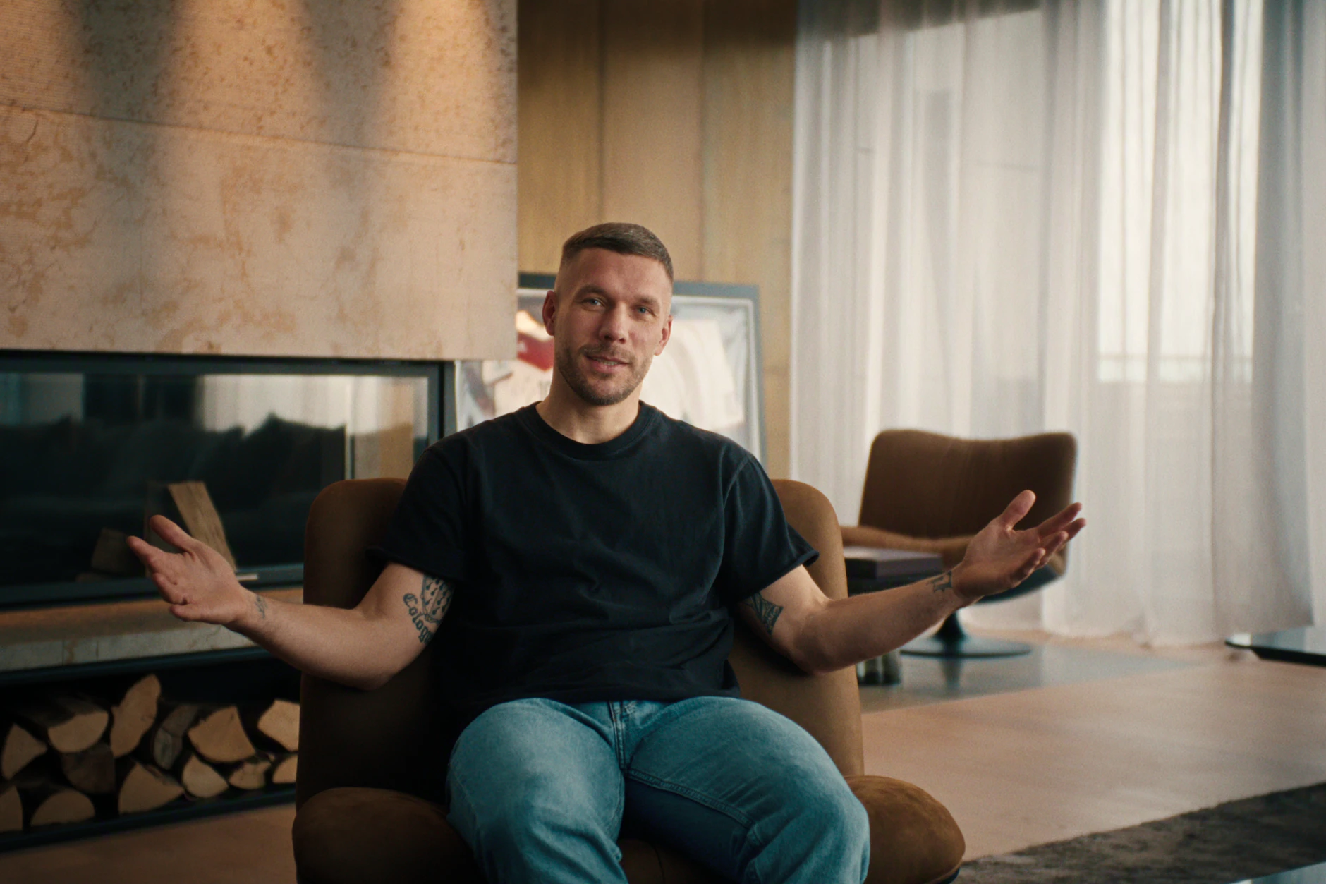 Lukas Podolski in seiner neuen Netflix-Doku „Poldi“.