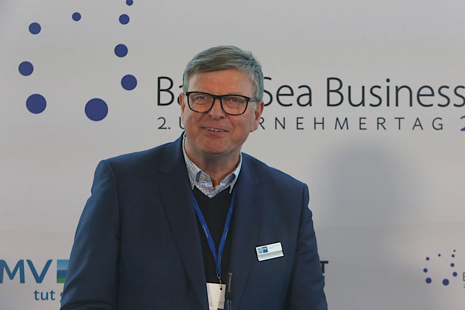 Bei etwa jeder zehnten Betriebsschließung habe es sich um eine Insolvenz gehandelt, erklärte der Präsident der IHK Rostock Klaus-Jürgen Strupp. (Archivbild)