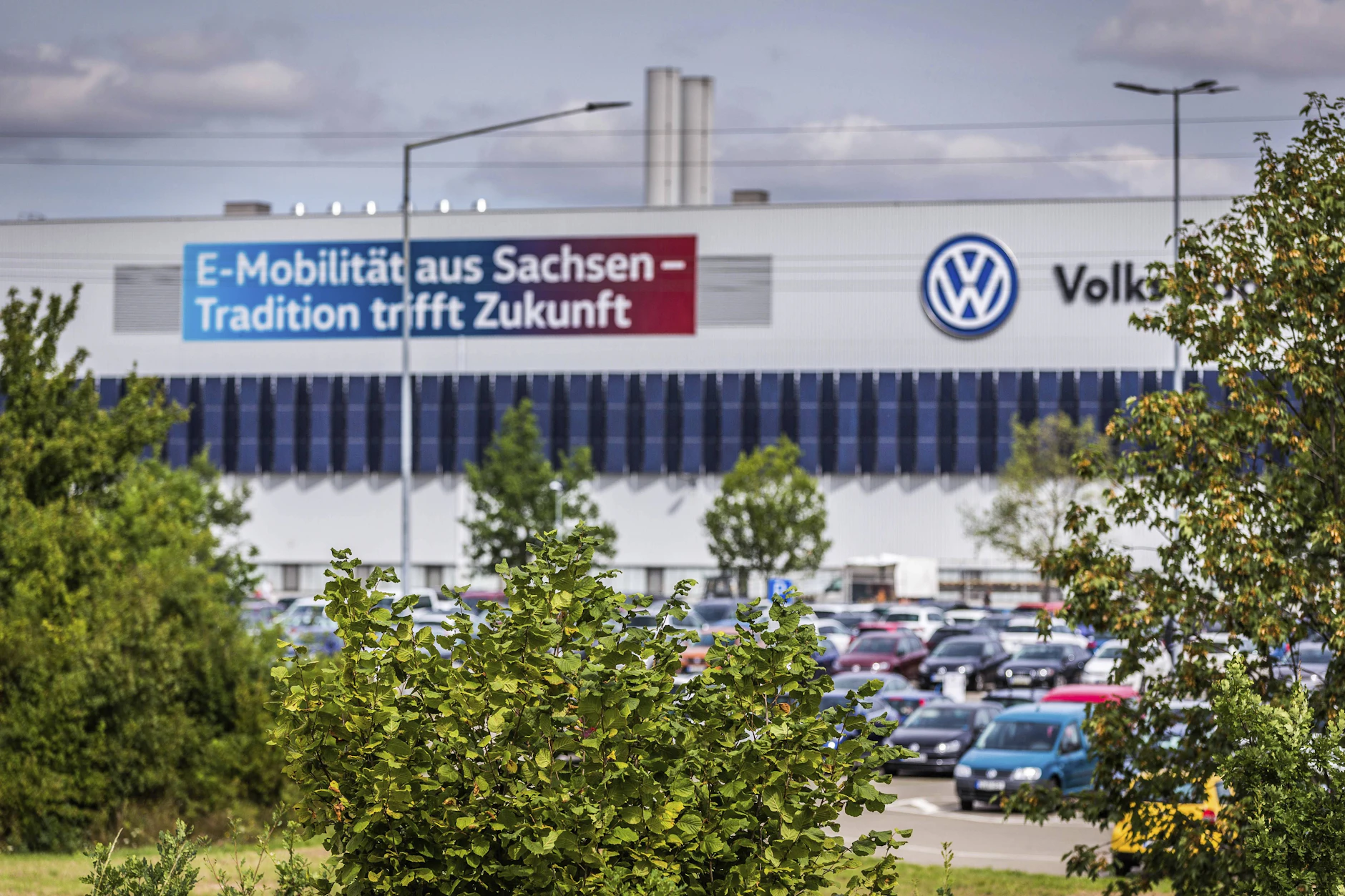 Das <a href="https://www.berliner-kurier.de/politik-wirtschaft/weil-vw-mit-china-liebaeugelt-markus-lanz-stoert-das-kaputte-system-li.10037282">VW-Werk in Zwickau: Hier werden E-Autos produziert</a>. Vielleicht nimmt man sich auch dem E-Trabi an.