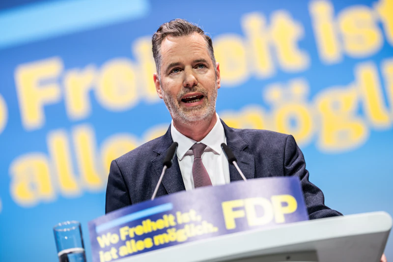 „Die politische Mitte stirbt an Mutlosigkeit“ – Christian Dürr verabschiedet sich