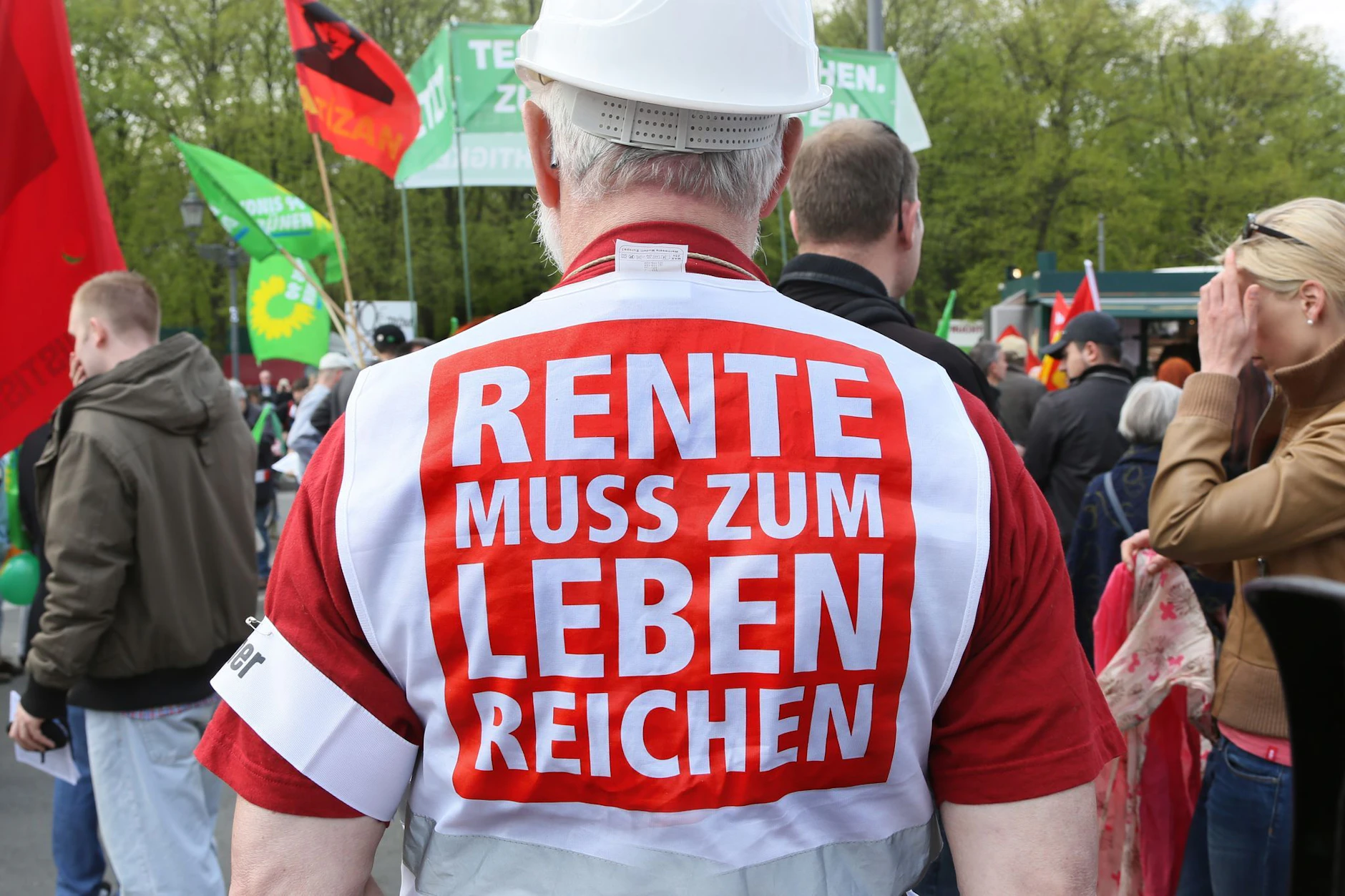 Neue Statistik: Einkommen von Rentnern im Osten deutlich niedriger