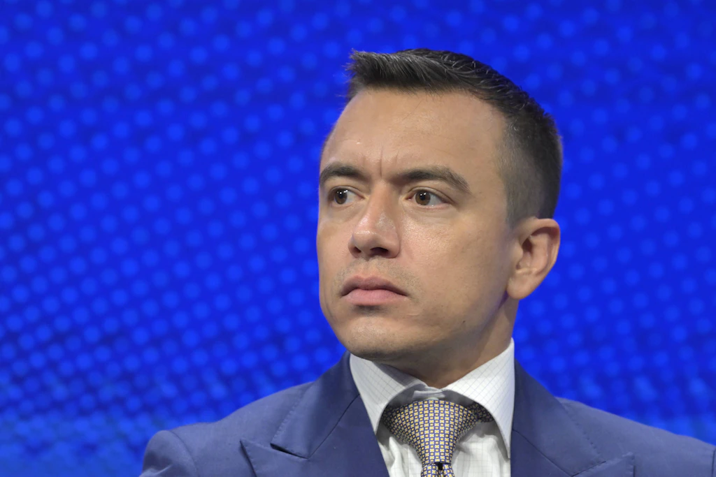 Kolumbien-Wahl: Ecuadors Zoll-Geschenk an Oppositionskandidaten sorgt für Eklat