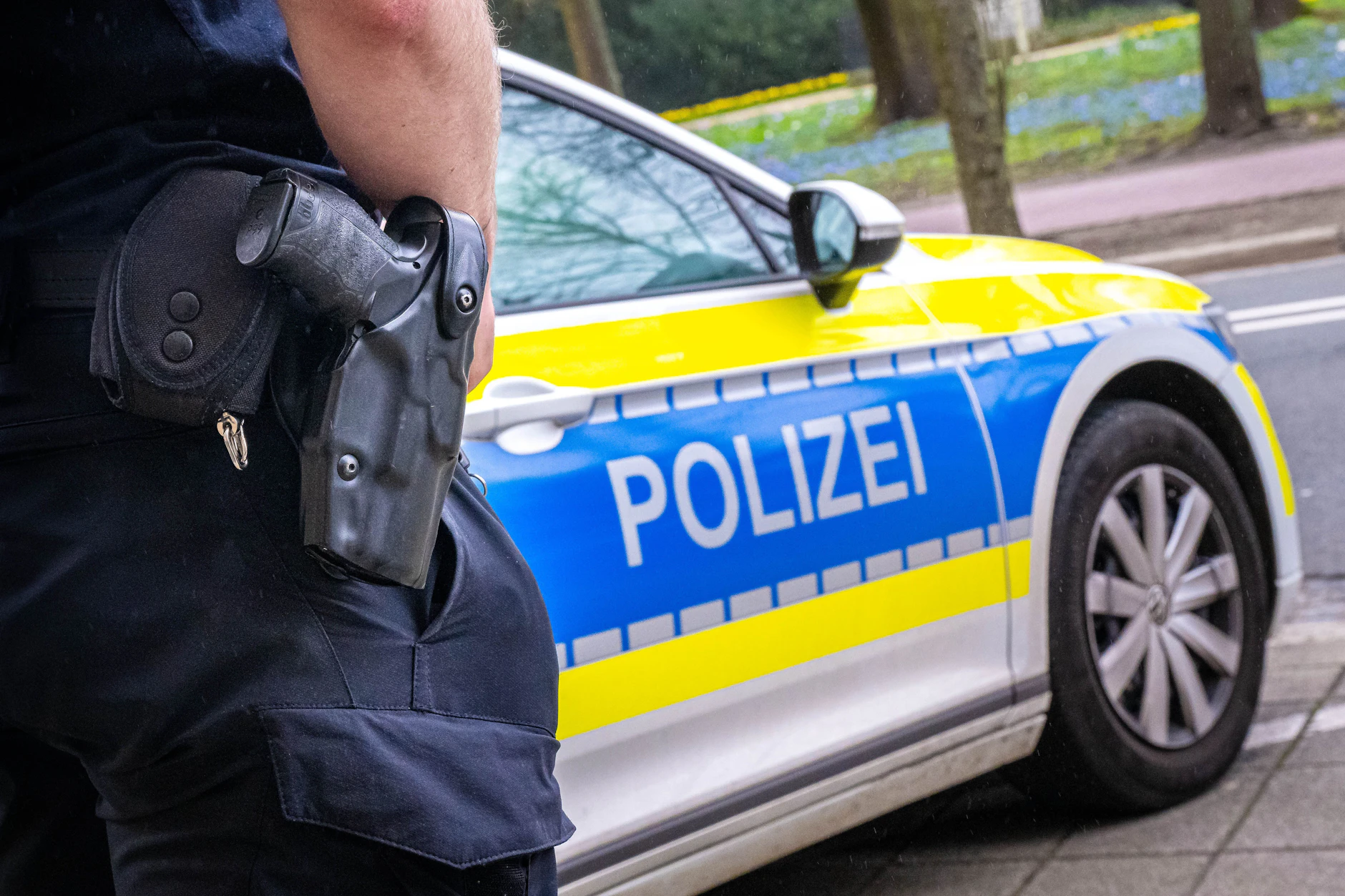 Ein Polizist im Einsatz. Im Notfall sollen die Beamten schnell vor Ort sein.
