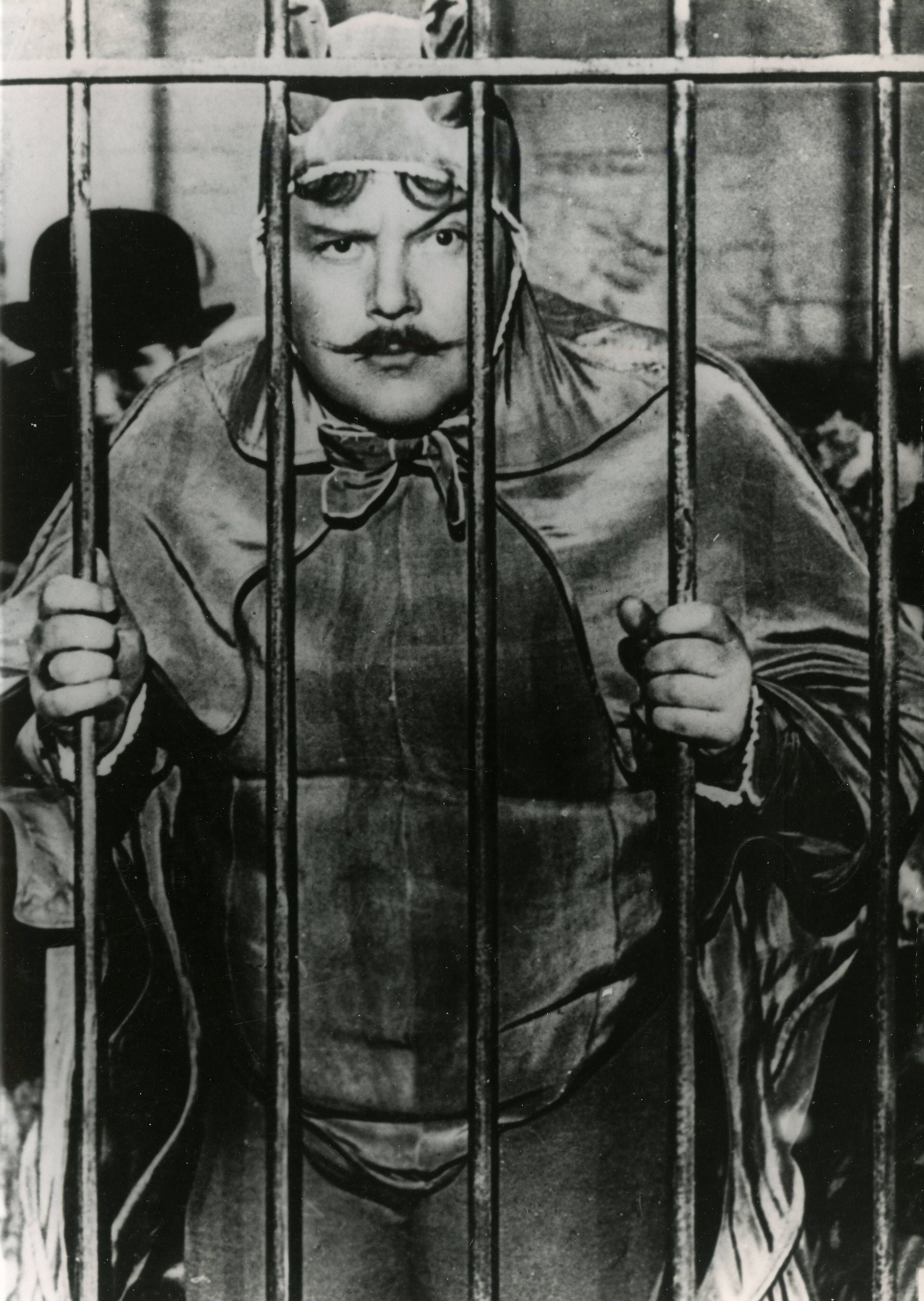 Vertuscht, verschwiegen, verdrängt: Das dunkle Familiengeheimnis der Filmlegende Will Dohm