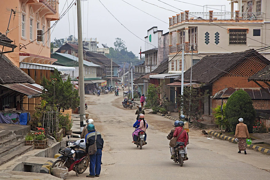 In einem Dorf im Shan-Staat nahe der chinesischen Grenze in Myanmar ist ein Lager der Rebellen Gruppe TNLA explodiert.