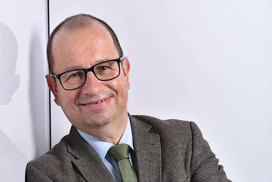 Dr. Hanno Rüther sitzt im Hauptvorstand vom Verband Bildung und Erziehung (VBE) Berlin. Er leitet die Grundschule im Taunusviertel in Lichtenrade (Tempelhof-Schöneberg) und unterrichtet dort eine vierte Klasse.