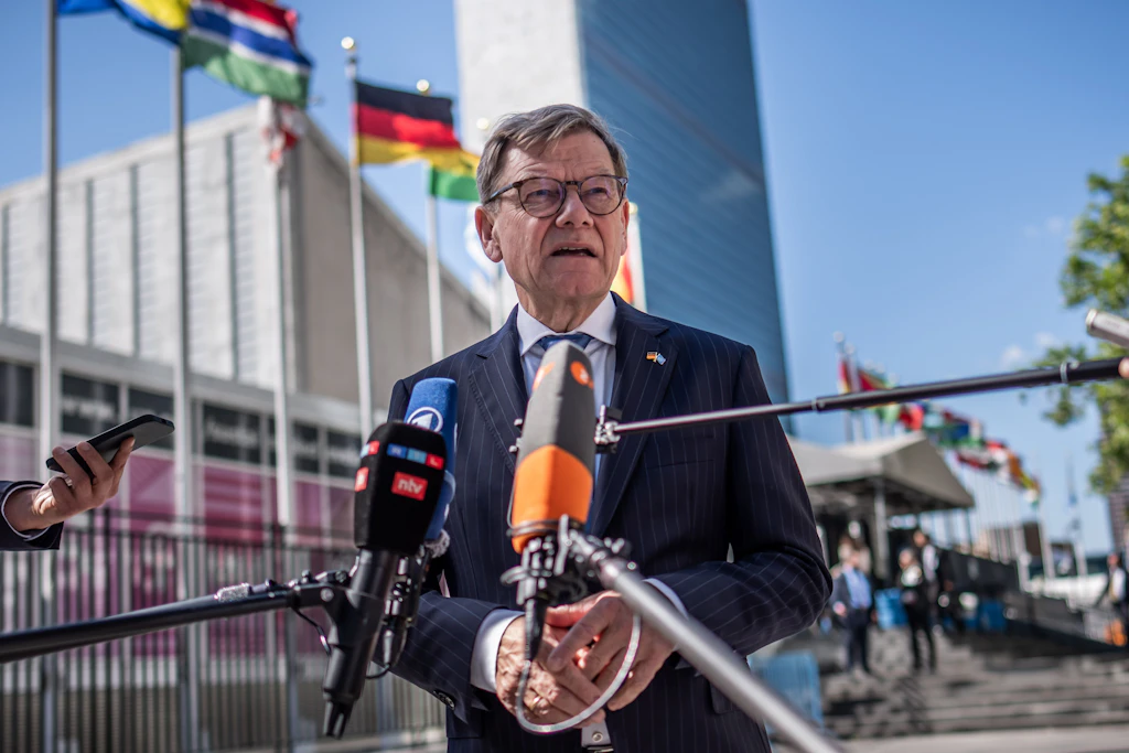 Außenminister Johann Wadephul (CDU) will sich nicht unterkriegen lassen.