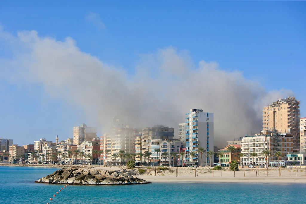 Trotz Waffenruhe: Israel bombardiert Küstenstadt Tyros im Libanon