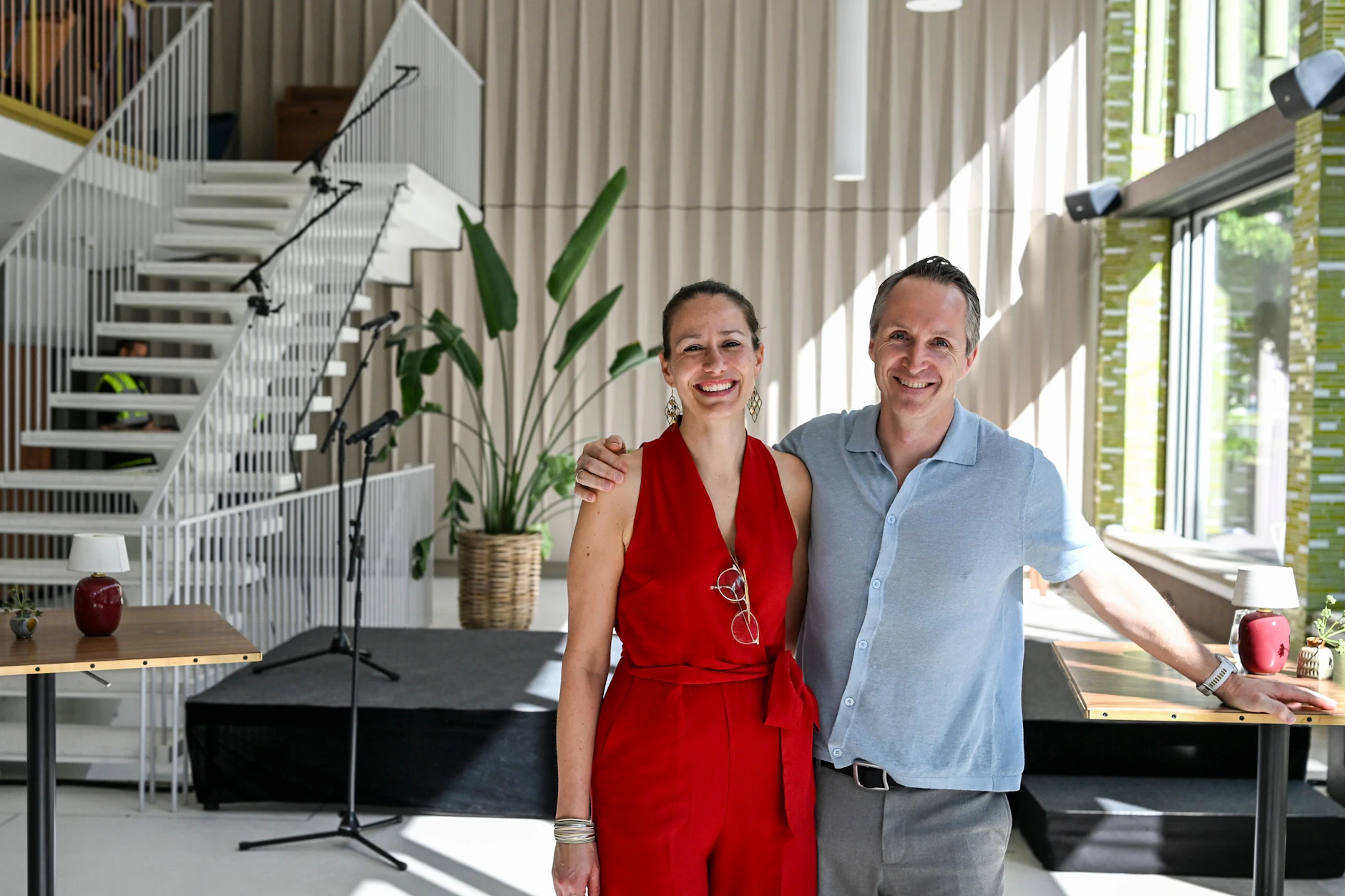 Jetzt aber richtig: Natacha und Alexander Neumann, die neuen Betreiber der ehemaligen Mokka-Milch-Eisbar in der Karl-Marx-Allee.