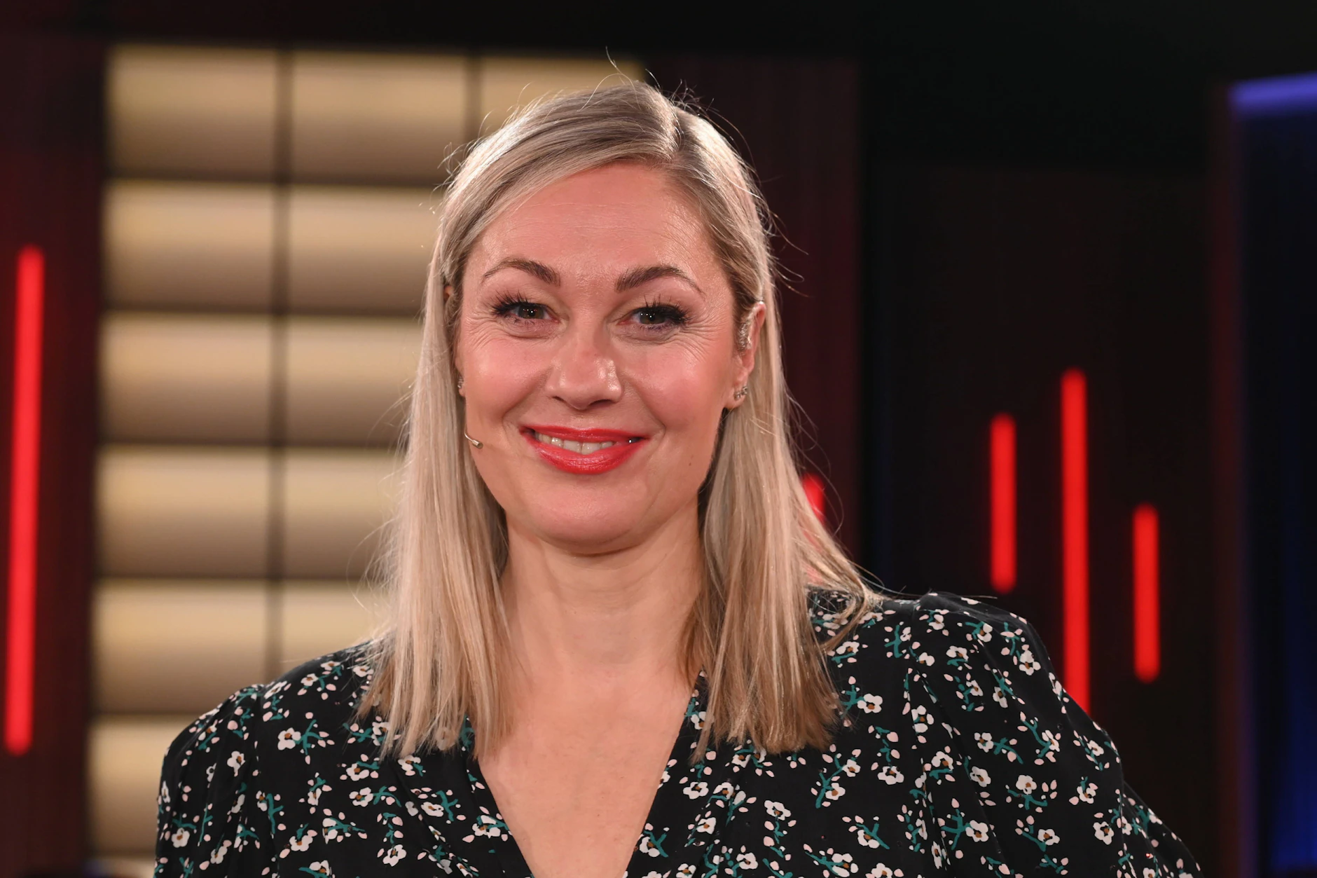 Moderatorin Ruth Moschner spricht über ihr verändertes Gesicht.