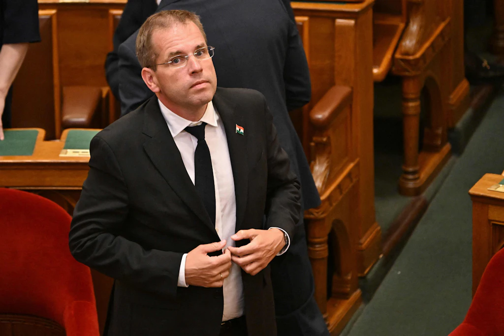 Bálint Ruff: früher Moderator bei Partizan, nun Leiter des Ministerpräsidentenamtes