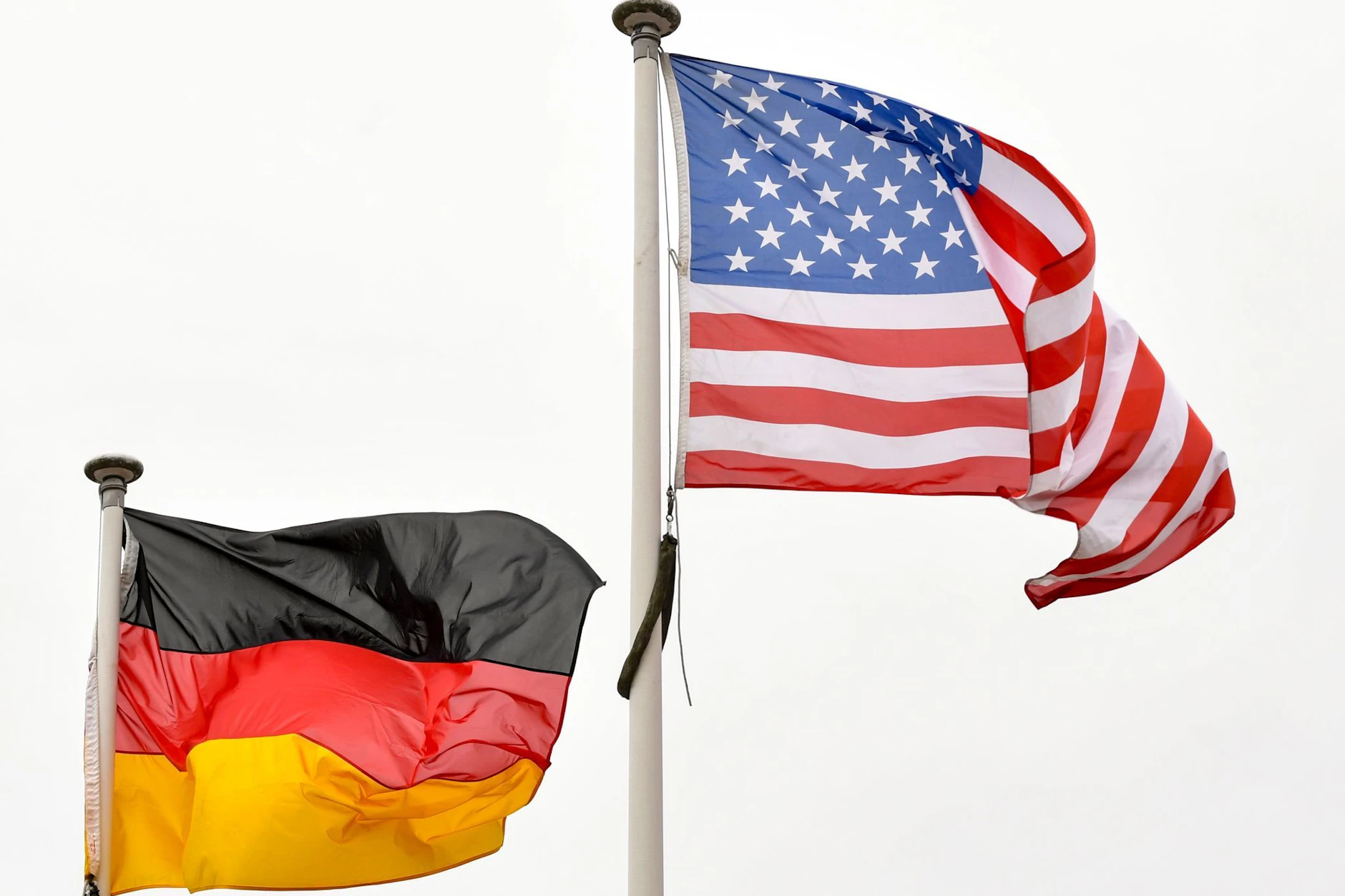 Immer mehr US-Amerikaner wechseln in Berlin ihre Flaggen.